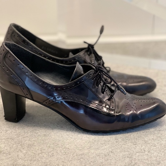 Stuart Weitzman Leather Shoes! - Picture 5 of 14